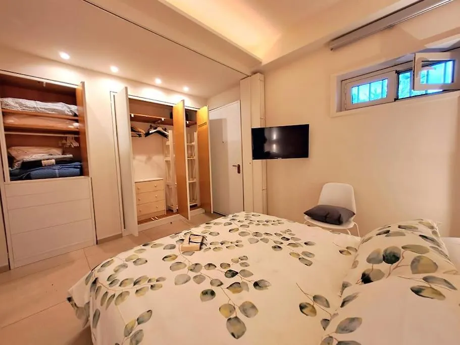 Holiday home Acasuzzadiaci Villa Aci Castello