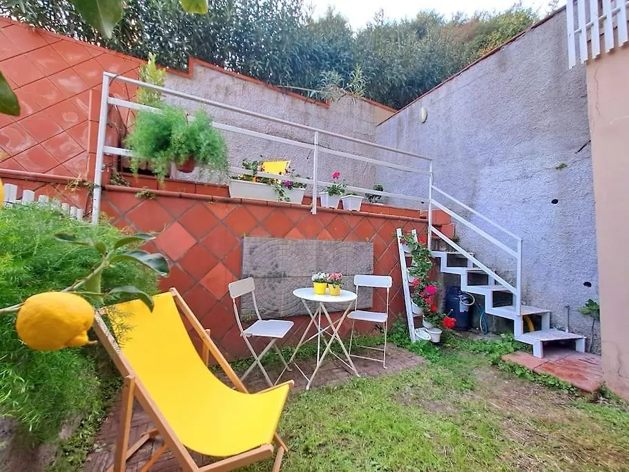 Acasuzzadiaci Villa Aci Castello Holiday home
